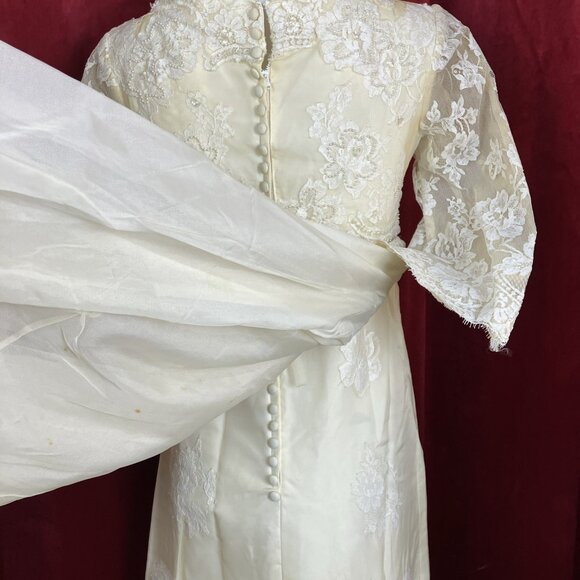 Vintage 60s Jackie O Style Wedding Dress Funnel Neck Detachable Train - Picture 6 of 7